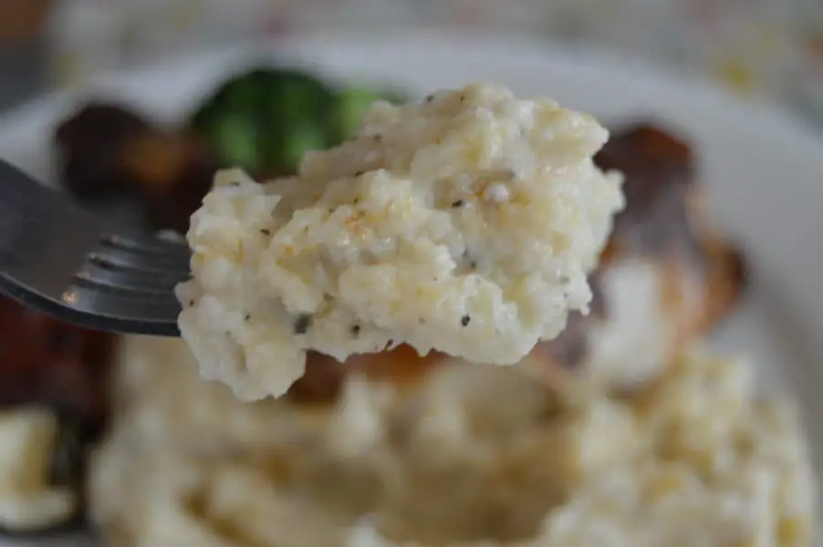 Looking for a low carb alternative to mashed potatoes? One that's better than potatoes?? No it's not cauliflower...Hello Creamy Dreamy Turnip Mash!