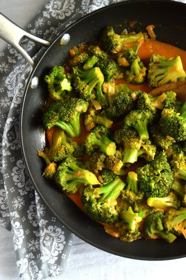 Thai Red Curry Broccoli - Dairy Free, Gluten Free, Low Carb, Keto, vegan